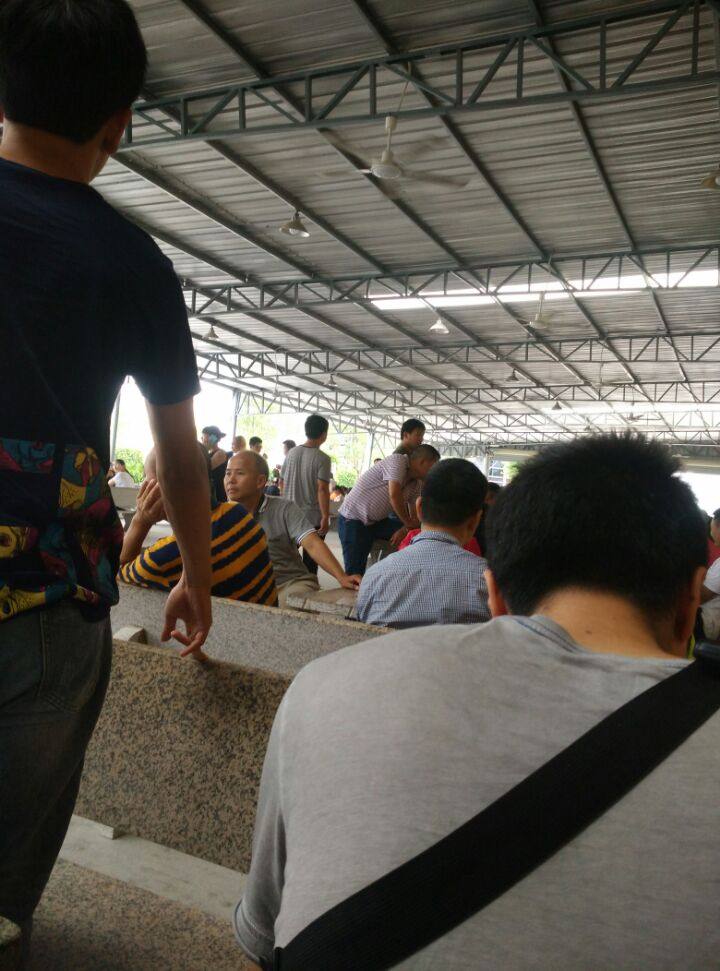 紧张的时刻到了,福建的考员科目二,待考