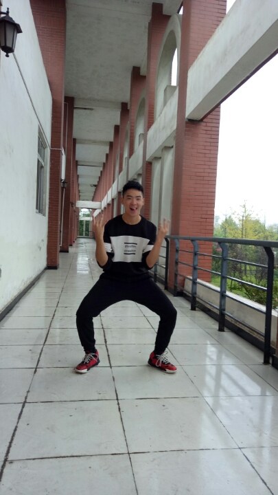 28号考科四了,终于要拿本本了,先不说话,让我笑