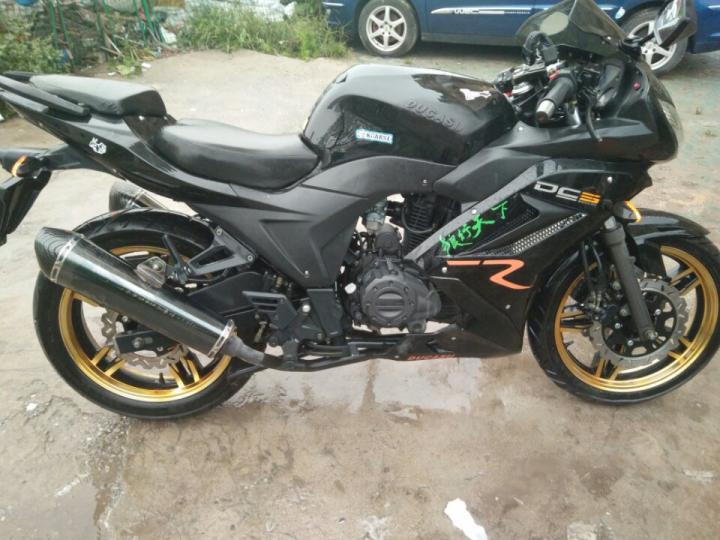 考摩托车驾驶证在哪里考,外地人能不能考?