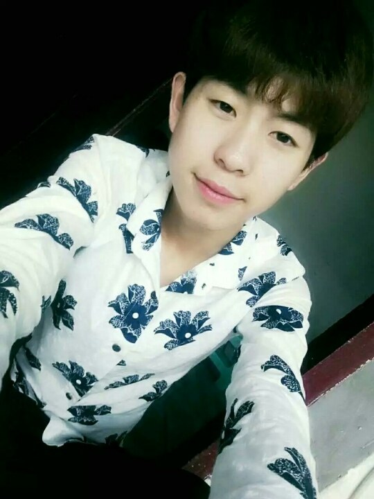 明天上驾校了,科目一顺利过关了,希望科目二也