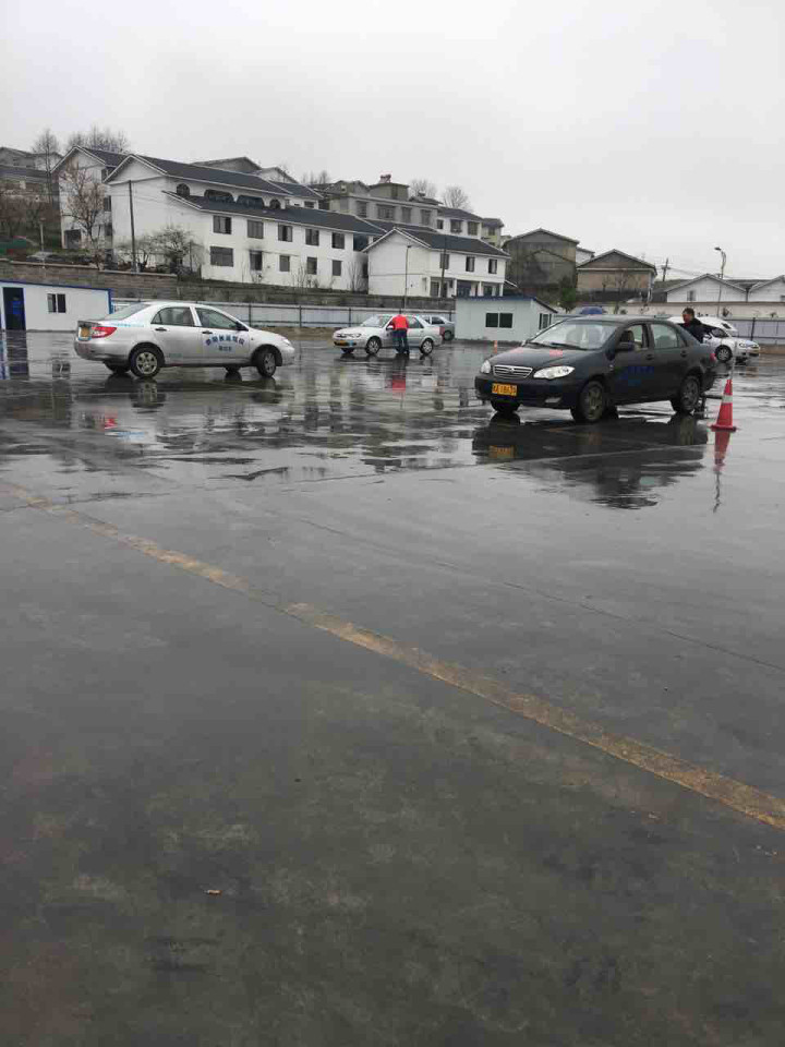 我正在进行科目二场地练习-驾考论坛