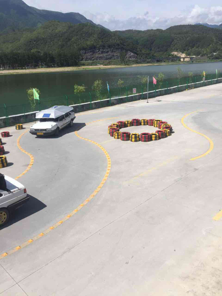 丽水速成驾驶证理论技巧培训:科