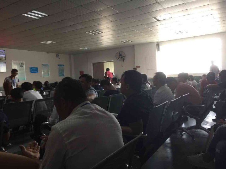 今天上午科目二考试,一把过考了90分,80分及格