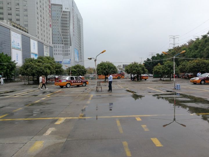 今天横沥考科目二,一把过,90分.坡道定点位置被扣了10分