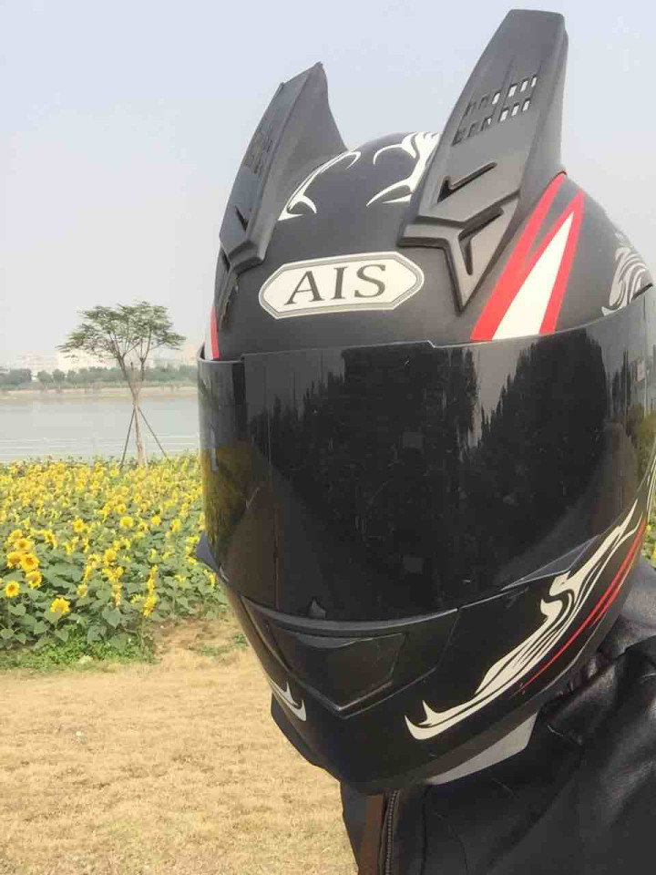 摩托车驾照实习期没满一年可以申报C1驾照吗