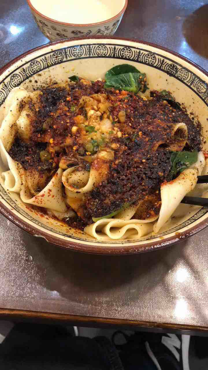 正宗西安油泼面,辣子多