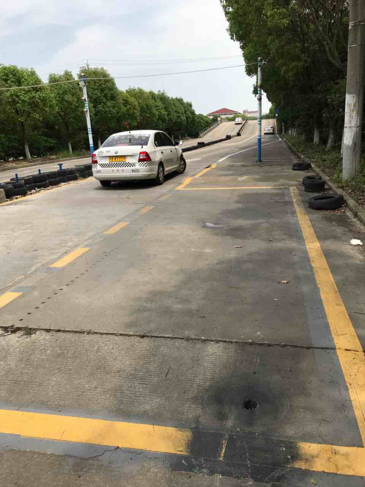 模拟了三次两次都挂在侧方停车上面,一次挂在